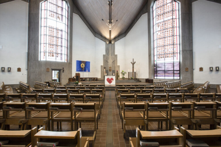 Innenansicht der Kirche St. Katharina Oberhausen
