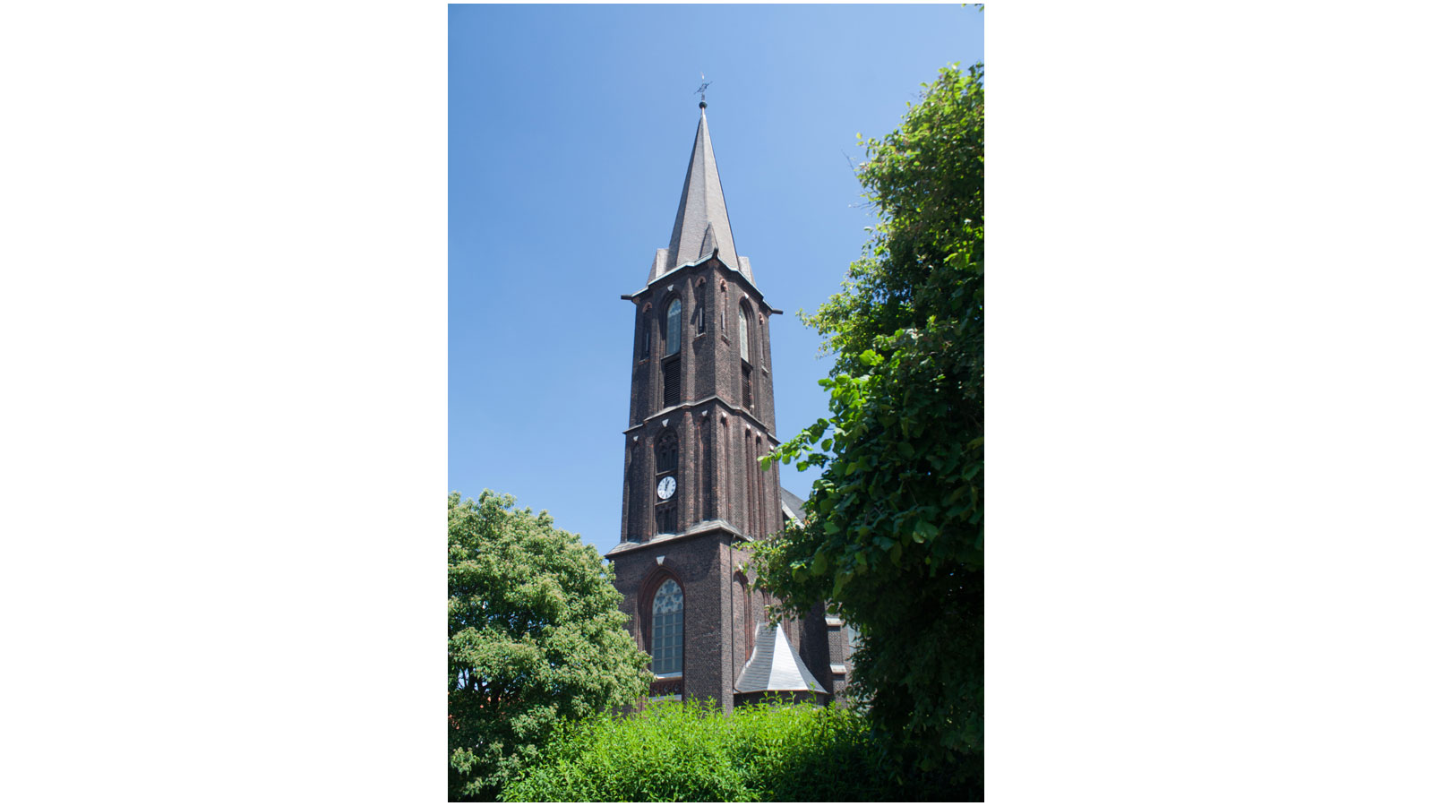 Bild der Kirche St. Johann Holten in Oberhausen